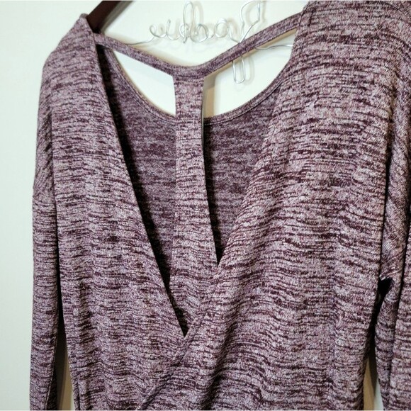 Athleta Pose Crossover Open Back Racerback Long Sleeve Top Size XS - Picture 5 of 10